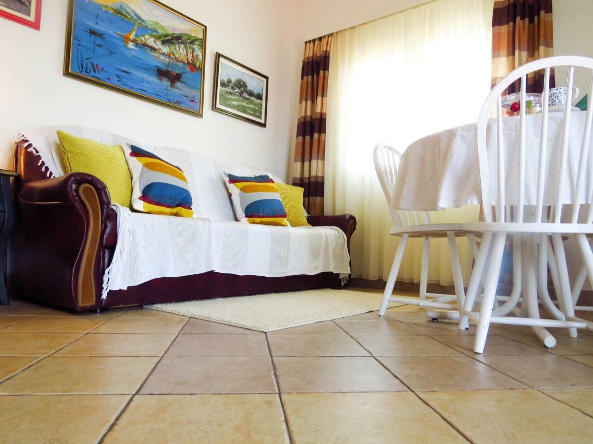Apartments Barba Trogir Bagian luar foto