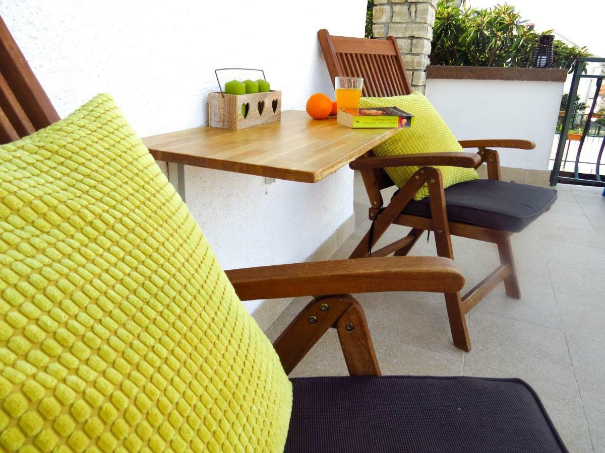 Apartments Barba Trogir Ruang foto